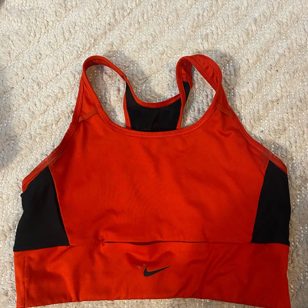 Nike Longline Sports Bra - Pocket Bra
